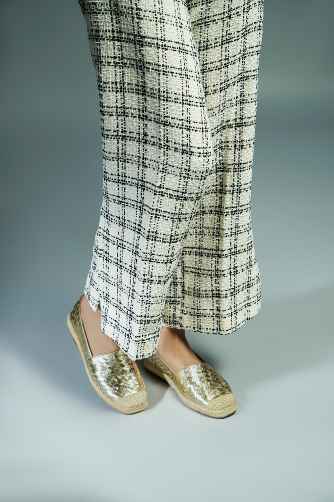 Designer, Leather,  Footwear, Flat Espadrilles , Shoes, Luxury, Premium, Office Wear, Everyday wear, Beach Wear, Vacation Wear , Flats, Casual, Stylish,  Modern, Classic, Comfortable, Sustainable, Gold Shoes, Heel Your Sole